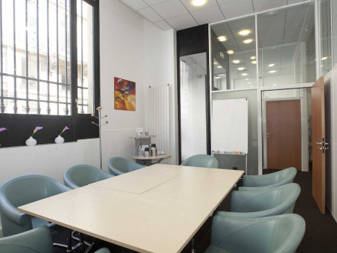 Office: 18 Rue Pasquier, Paris, 75008