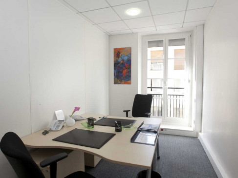 Office: 18 Rue Pasquier, Paris, 75008