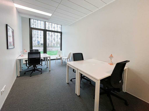 Office: 25 allée Rose Dieng-Kuntz, Paris, 75019