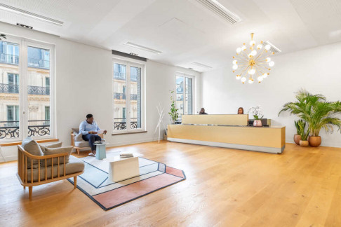 Office: 7 Rue Meyerbeer, Paris, 75009