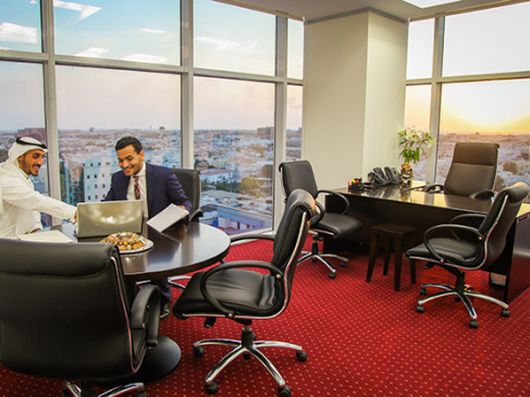 Office: Al Murjanah Tower, Corner of Prince Sultan and Alkayyal Streets, Jeddah