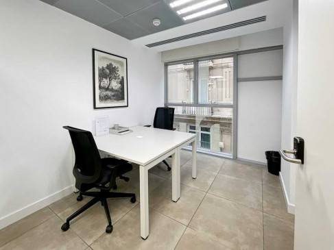 Office: Calle de Alfonso I, 17, Zaragoza, 50003