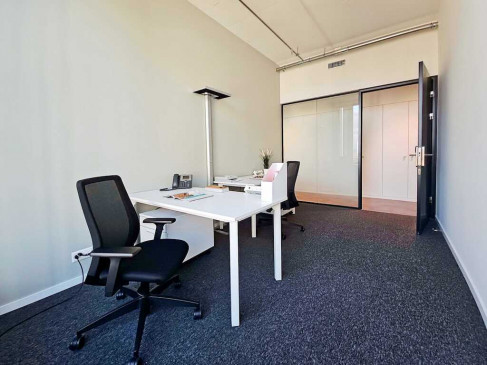 Office: Hagenholzstrasse 56, Zurich, 8050