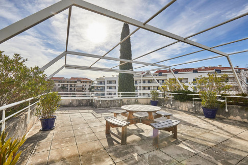 Office: Avenue du Prado, 565 Avenue du Prado, Marseille