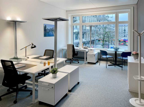 Office: Bahnhofplatz 1, Zurich, 8001