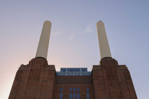 Office: 18 The Power Station, London, SW11 8BZ