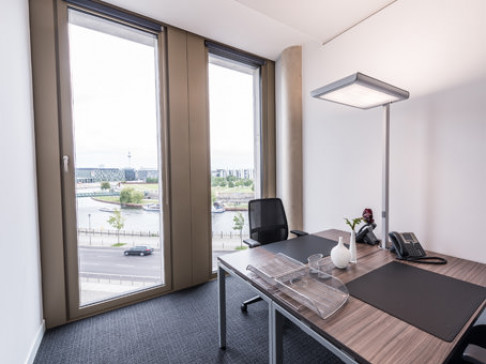 Office: Am Kanzleramt, Regus At the Chancellor Office, Berlin, 10557