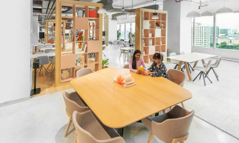 Office: Spaces Chamchuri Square 319 Phayathai Road, Pathumwan, Bangkok, 10330