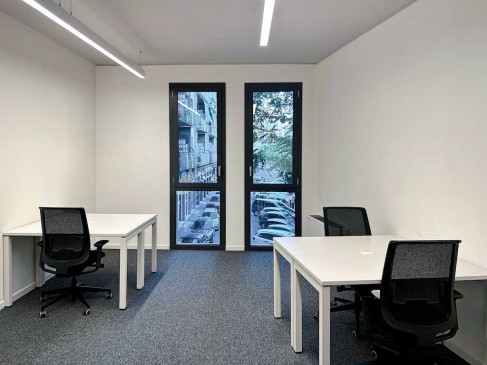 Office: Via Crescenzo del Monte, 29, Rome, 00153