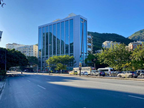 Office: Rua Humaitá, 275, Rio de Janeiro, 22261-005