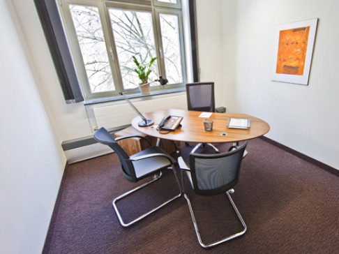 Office: Skyper Villa, Ground Floor, Frankfurt, 60329