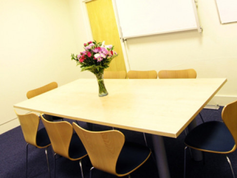 Office: Grove Business Centre North, High Road, London, N17 9TA