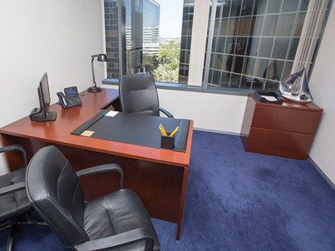 Office: Towers, Orange County, Von Karman Avenue, Irvine, CA 92612