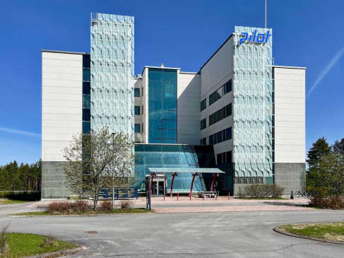 Office: Lentokatu 2, Oulu, 90460