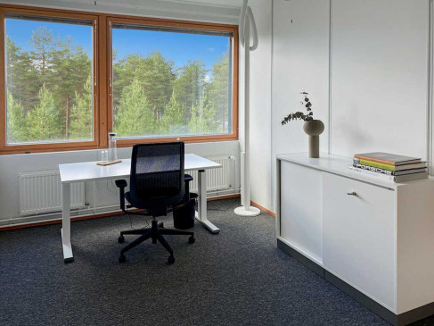 Office: Lentokatu 2, Oulu, 90460