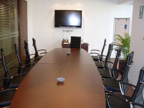 Office: Cronos El Derby, Av. El Derby 055, Lima, 33