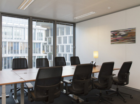 Office: Kirchberg City Centre - Eolis Square, Regus Kirchberg City Centre, Luxembourg, L-2540