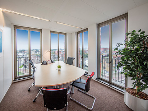 Office: City Centre, Stationsplein 8-K, Maastricht, 6221 BT