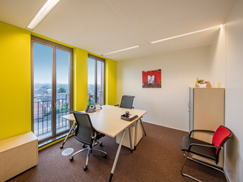 Office: City Centre, Stationsplein 8-K, Maastricht, 6221 BT