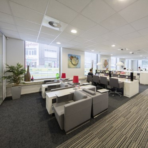 Office: City Centre, Stationsplein 8-K, Maastricht, 6221 BT