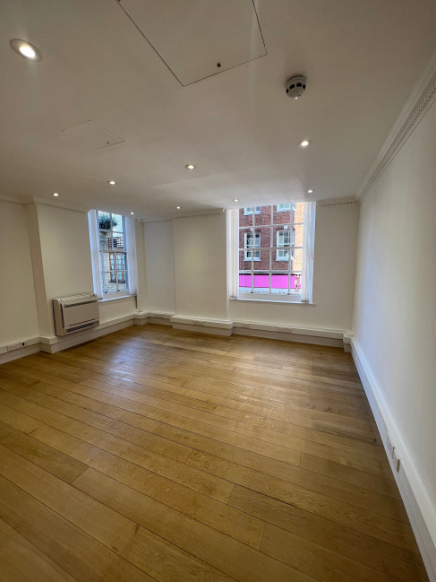 Office: Messila House, 51 South Audley Street, London W1K 2AA