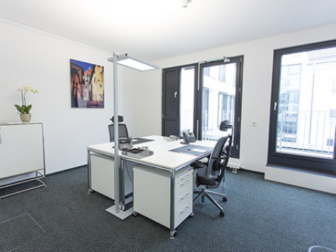 Office: Leopoldstrasse, Munich, 80802