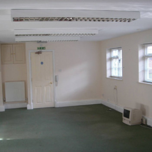 Office: North Bar Street, Banbury, OX16