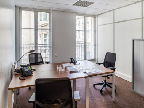 Office: St Lazare Amsterdam, 57 rue d'Amsterdam, Paris, 75008