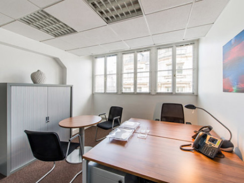 Office: St Lazare Amsterdam, 57 rue d'Amsterdam, Paris, 75008