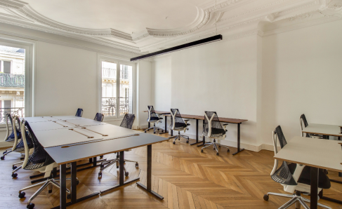 Office: Patchwork Saint-Lazare, 3 rue de Stockholm, Paris, 75008