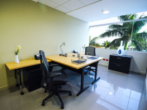 Office: World Trade Center, 89 Avenida Norte y Calle El Mirador, San Salvador