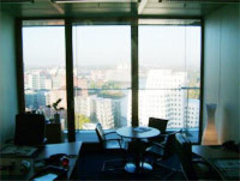 Office: Stadttor Medienhafen, 17th floor, Dusseldorf, 40219