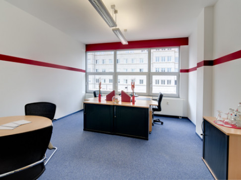 Office: onigstrasse, K, Stuttgart, 70173