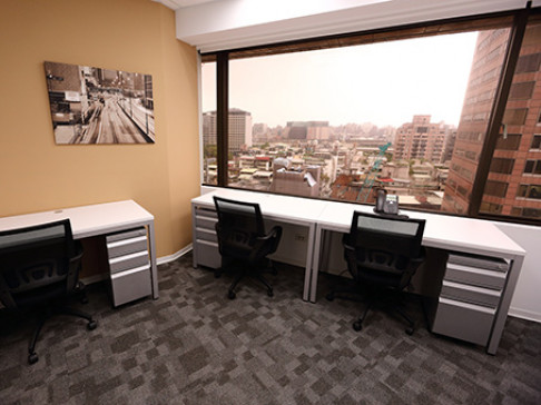 Office: San Lian, 13/F, No.560, Sec. 4, Taipei, 11071