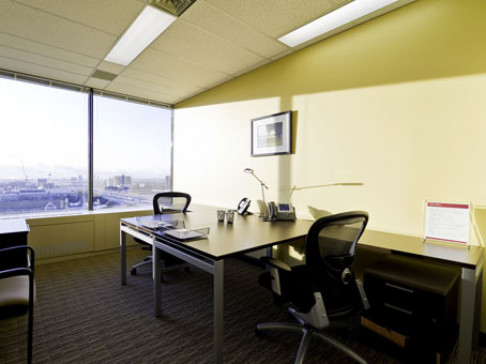 Office: West Toronto - Etobicoke, 10 Four Seasons Place, Toronto, M9B 6H7