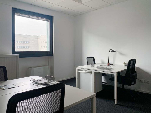 Office: Via Libero Temolo 4, Milan, 20126