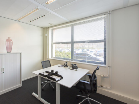 Office: Vianen Business Park, Lange Dreef, Vianen, 4131 NJ