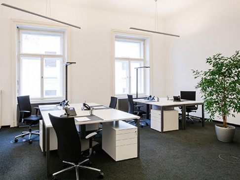 Office: Le Palais, Herrengasse 1-3, Vienna, A-1010