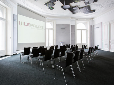 Office: Le Palais, Herrengasse 1-3, Vienna, A-1010